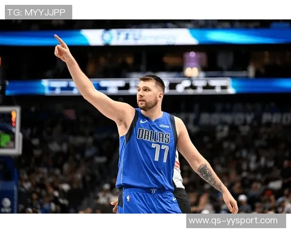 老詹开心点赞东契奇罚球失手未能达成50分替补席队友乐开怀