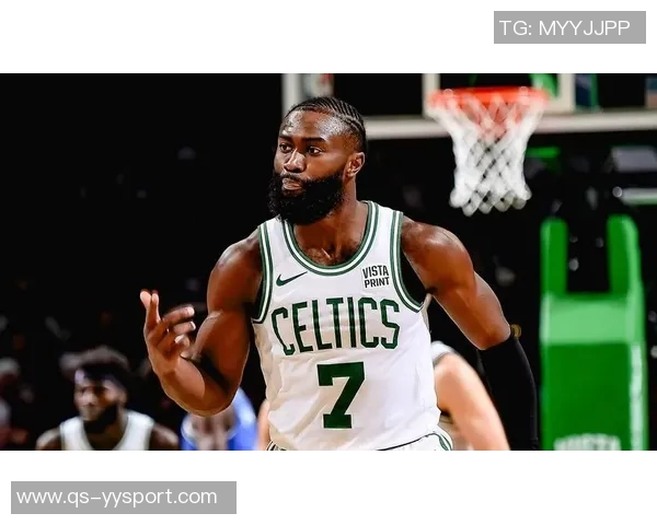 末节狂砍14分杰伦布朗全场25投11中斩获31分9篮板2助攻2封盖表现出色